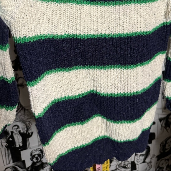 VTG Pretty Pilly Sweater - Picture 2 of 3